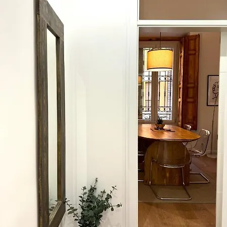 Lujoso Apartamento En Chamberi By Bebalmy Madrid Exterior photo
